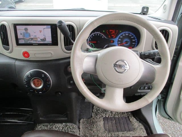 Car thumbnail 4