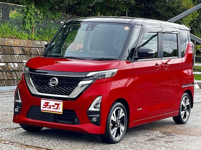 NISSAN