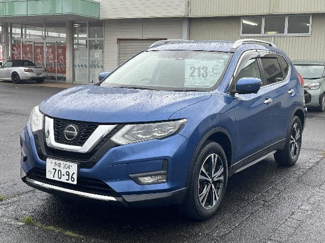 NISSAN