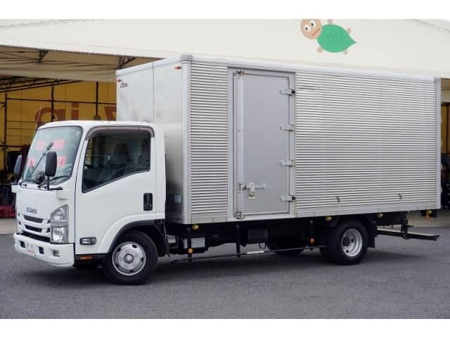 ISUZU