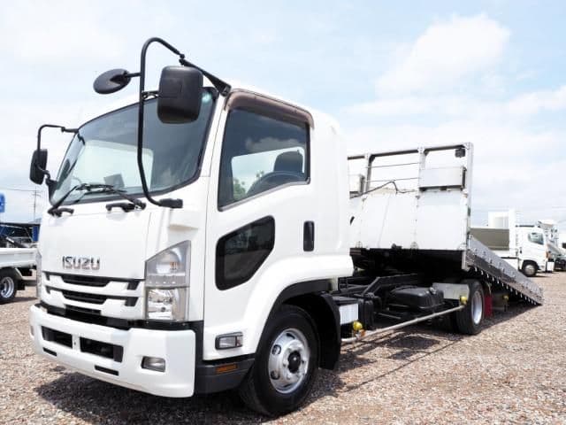 ISUZU