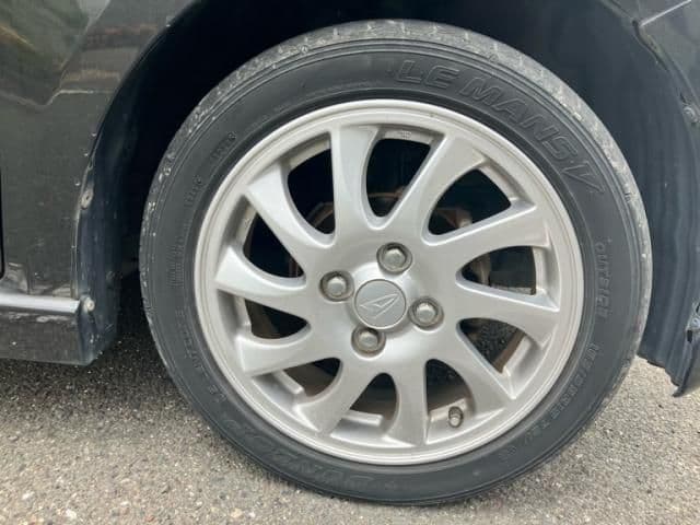 Car thumbnail 3