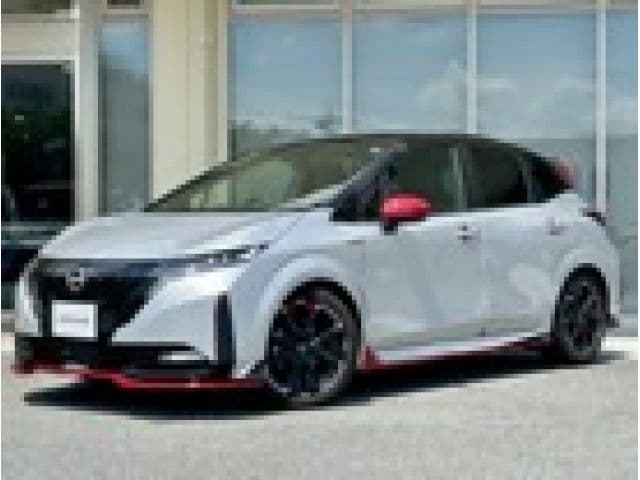 NISSAN AURA
