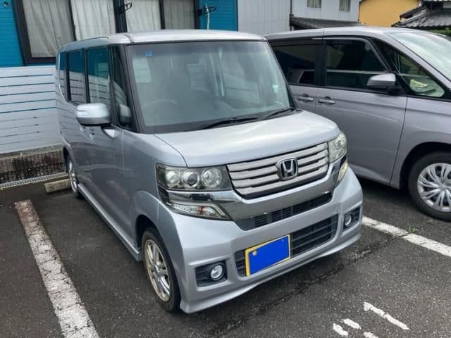 Car image 1