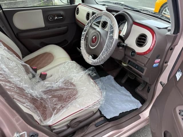 Car thumbnail 4