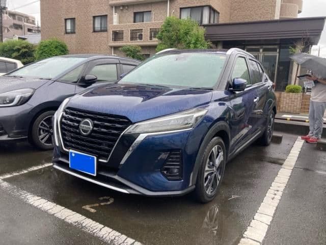 NISSAN