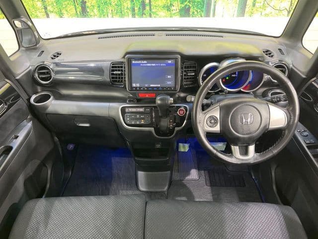 Car thumbnail 2