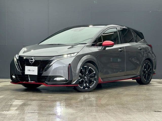 NISSAN AURA