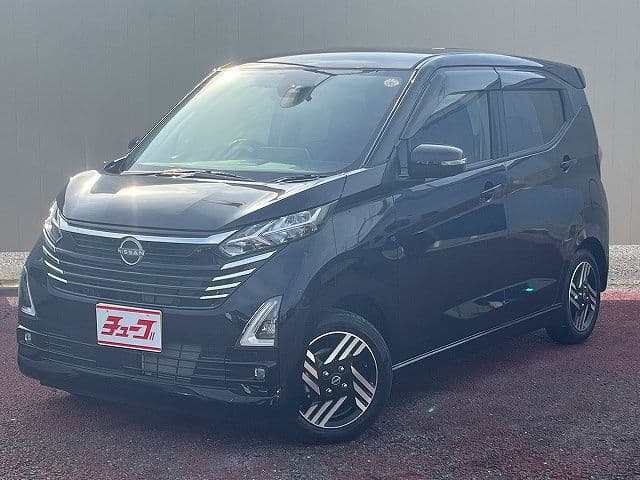NISSAN
