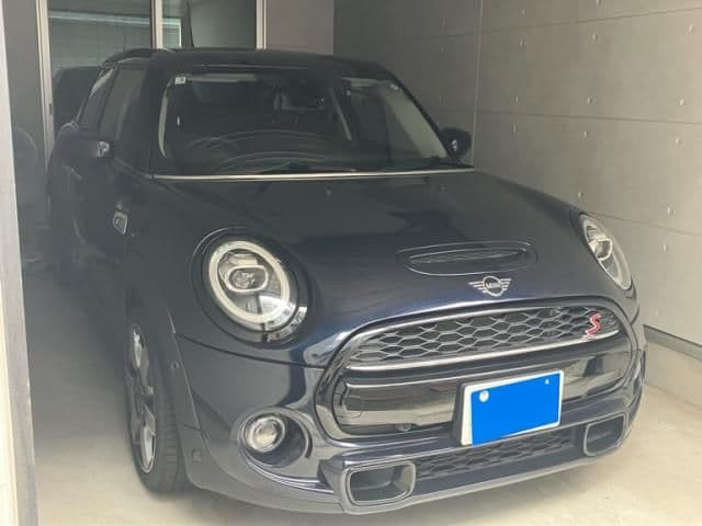 Car thumbnail 2