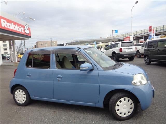 Car thumbnail 3