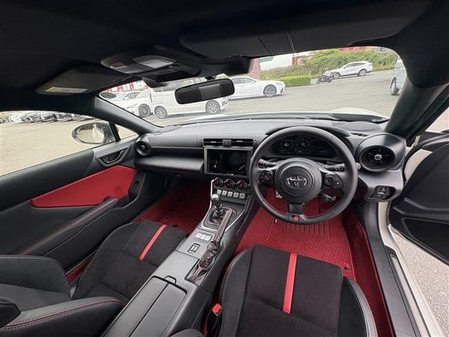 Car thumbnail 2