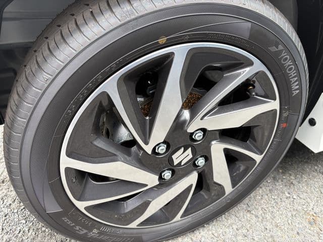 Car thumbnail 4