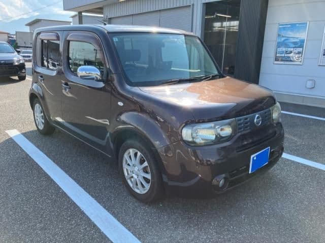 NISSAN