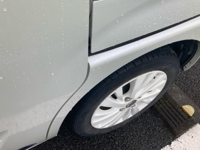 Car thumbnail 4