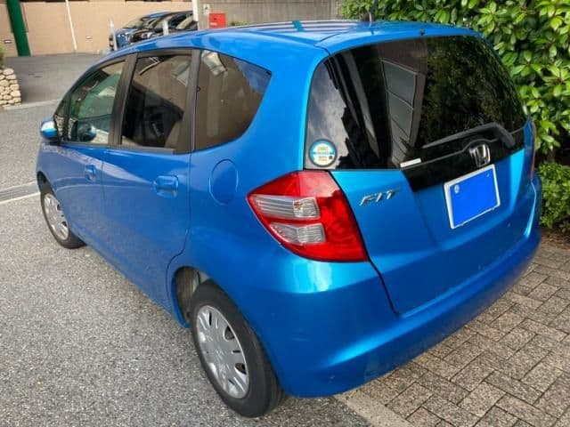 Car thumbnail 4