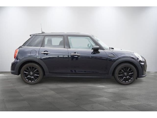 Car thumbnail 4