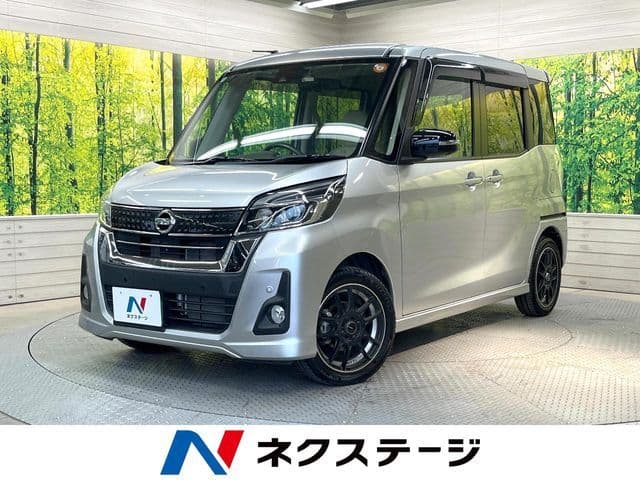 NISSAN