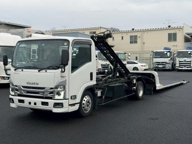 ISUZU