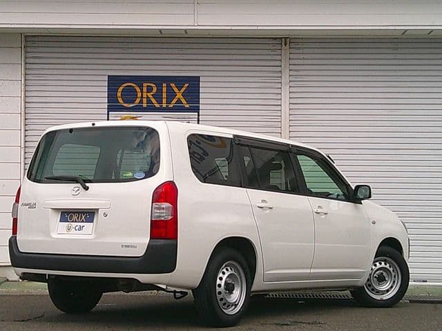 Car thumbnail 3