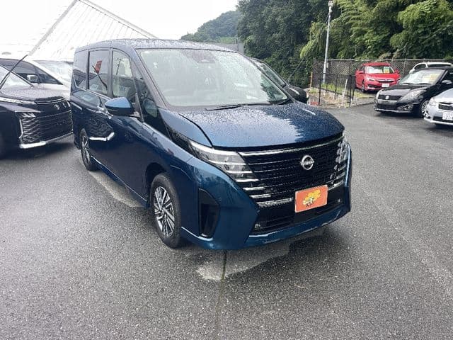 NISSAN SERENA  WG 4WD