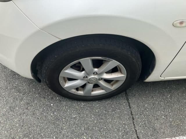 Car thumbnail 3