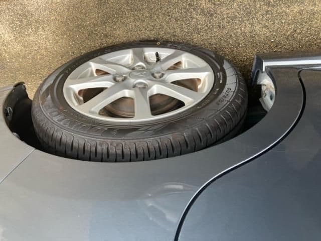 Car thumbnail 3