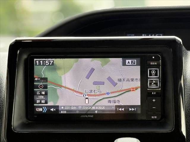 Car thumbnail 3