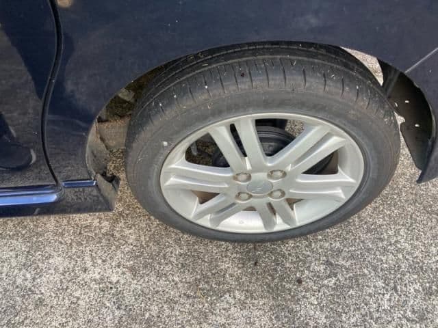 Car thumbnail 4
