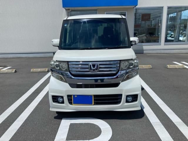 Car image 1