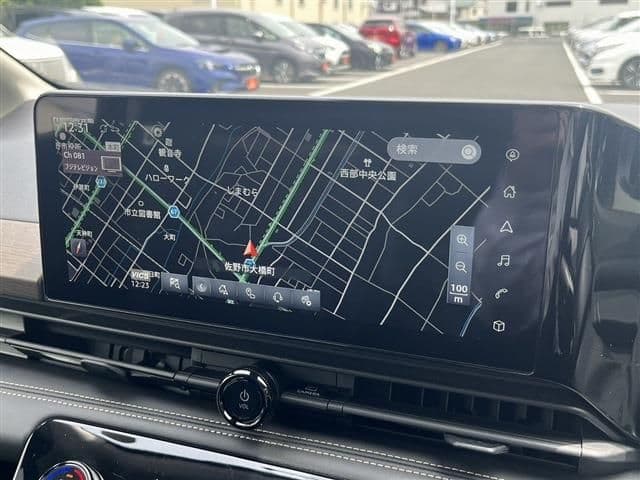 Car thumbnail 3