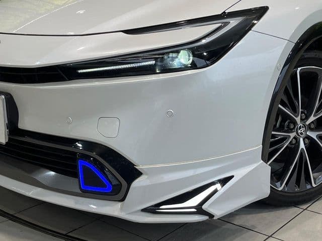 Car thumbnail 3
