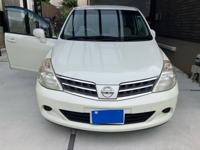 NISSAN