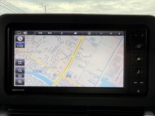Car thumbnail 3