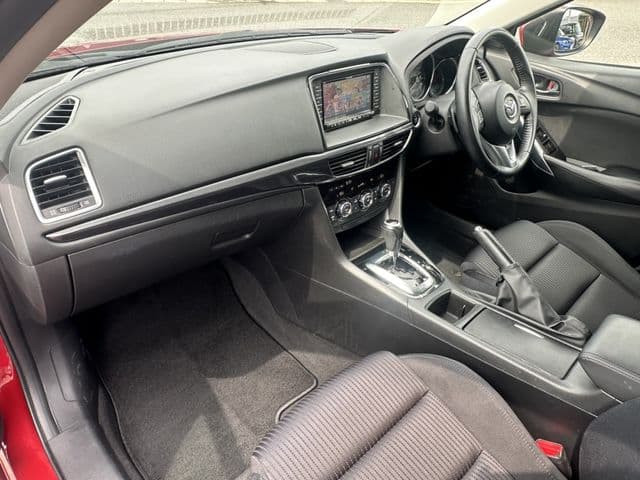 Car thumbnail 3