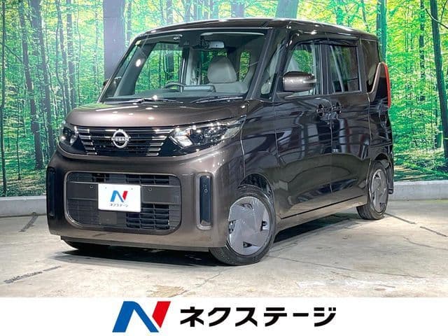 NISSAN