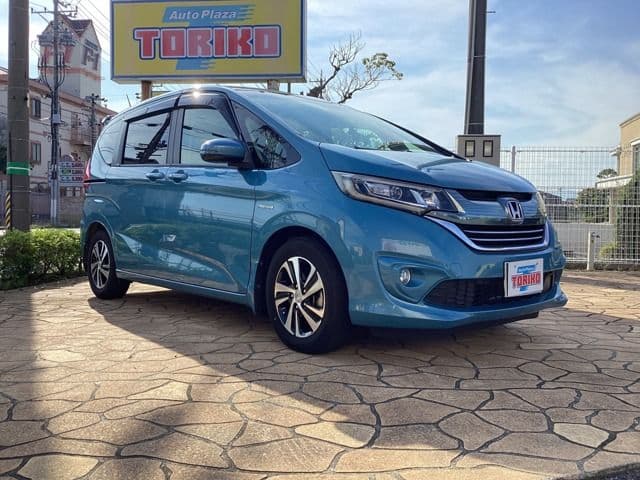 HONDA FREED HYBRID