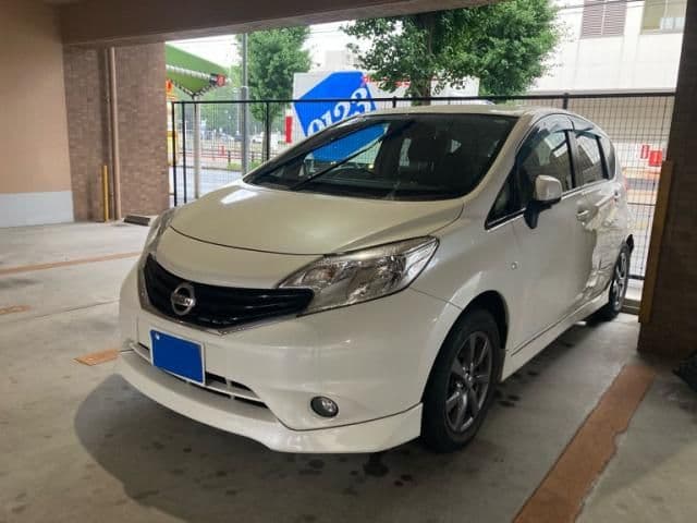 Car image 1