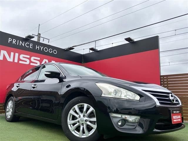 NISSAN