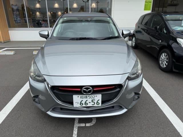 Car image 1