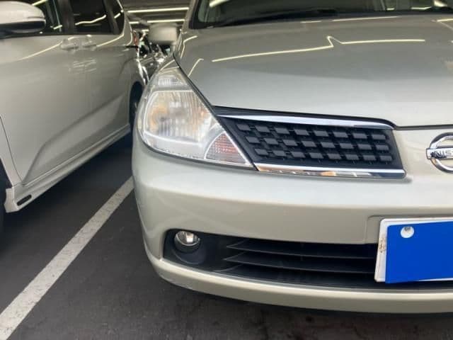 Car thumbnail 4