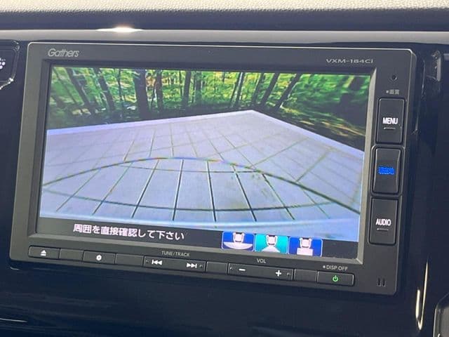 Car thumbnail 3