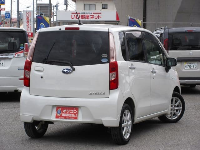 Car thumbnail 3