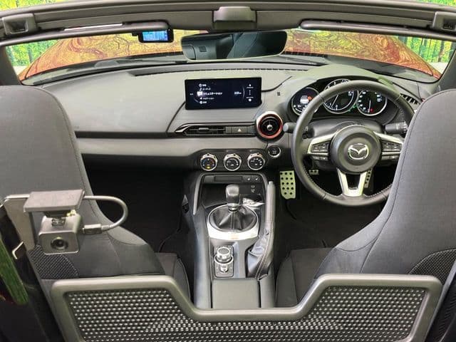 Car thumbnail 2