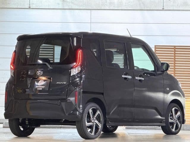 Car thumbnail 4