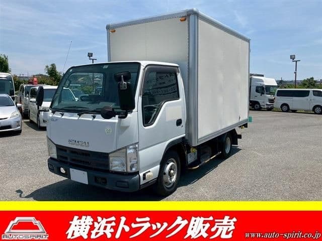 ISUZU