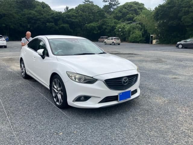 Car thumbnail 3