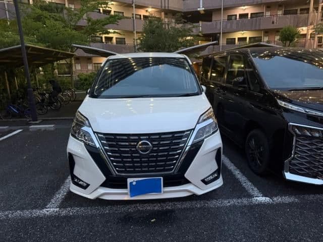 NISSAN