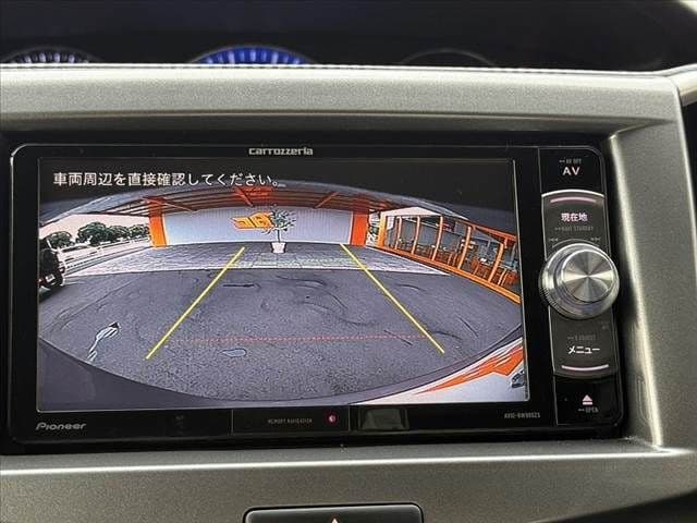Car thumbnail 4