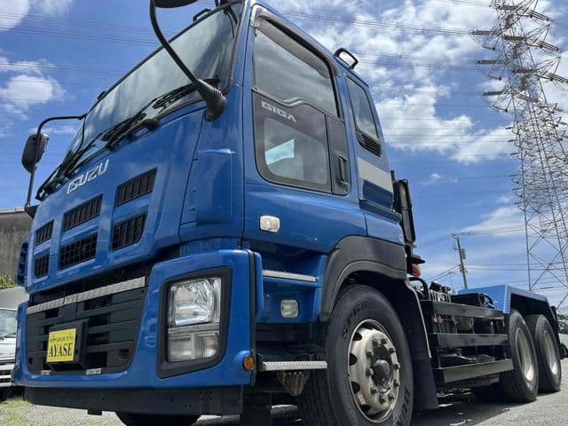ISUZU